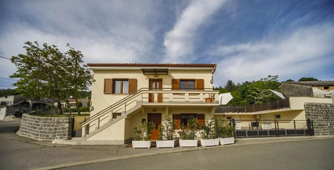 Casa Tilia Villa Sapjane